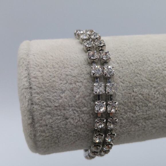 Vintage Double Strand Clear Rhinestone Bracelet, 7 Inches, Wedding Bridal - Picture 4 of 8